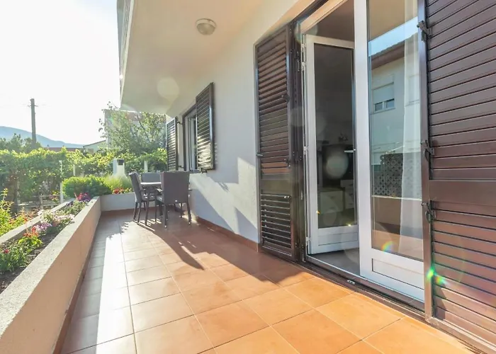 Captain Miro * Baška