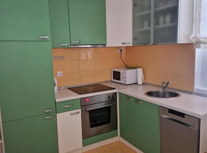 Captain Miro Apartman